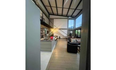 VENDO HERMOSA CASA CAMPESTRE EN ENVIGADO ALTO DE PALMAS CH