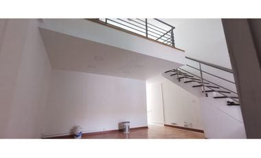 Super oficina en venta un Lugar privilegiado alto de las palmas,