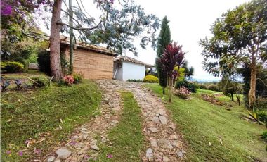 VENDO HERMOSA FINCA EN EL CARMEN DE VIBORAL 8.500 MTS CH