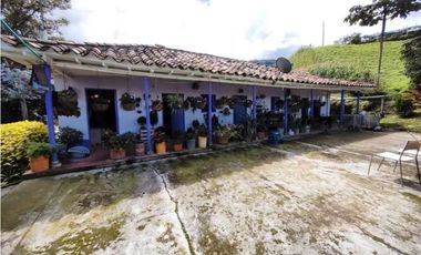 VENDO HERMOSA FINCA EN EL CARMEN DE VIBORAL 8.500 MTS CH