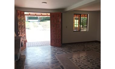 VENDO CASA CAMPESTRE EN EL CARMEN DE VIBORAL CANADA 950 METROS CH