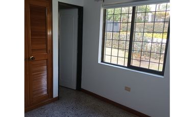 VENDO CASA CAMPESTRE EN EL CARMEN DE VIBORAL CANADA 950 METROS CH