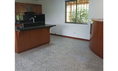 VENDO CASA CAMPESTRE EN EL CARMEN DE VIBORAL CANADA 950 METROS CH