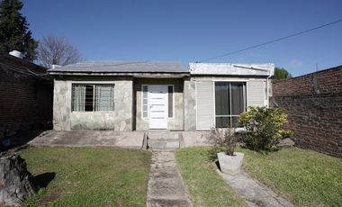 Venta Casa 3 dormitorios calle 19 de Abril