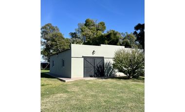Campo en venta. 225 Has ganaderas con Excelente mejoras