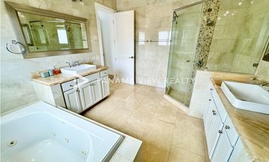 FAIRWAY ESTATES / SANTA MARIA / VENTA