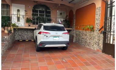 VENDO CASA ALTOS DE SANTA MARA