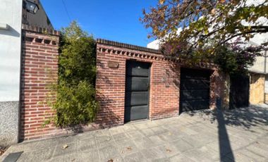 Casa en venta en Lanus Oeste