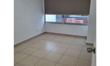 SE VENDE APARTAMENTO Costa del Este