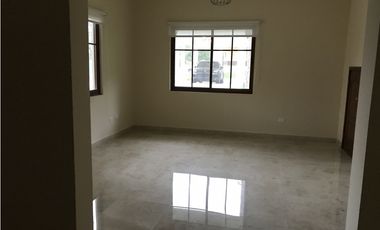 VENTA DE CASA EN CLAYTON - Ph Los Senderos de Camino de cruces