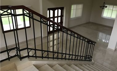 VENTA DE CASA EN CLAYTON - Ph Los Senderos de Camino de cruces