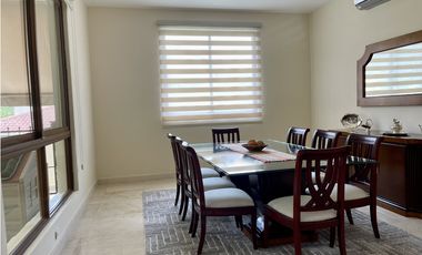VENTA DE CASA EN  CLAYTON - SENDERO DE CAMINO DE CRUCES
