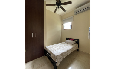 VENTA DE CASA EN  CLAYTON - SENDERO DE CAMINO DE CRUCES