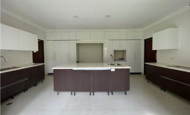 Venta de casa en clayton - Los Senderos de camino de cruces