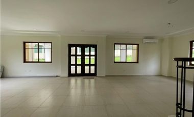 Venta de casa en clayton - Los Senderos de camino de cruces