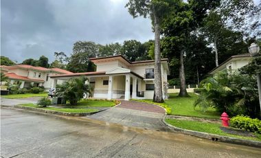 Venta de casa en clayton - Los Senderos de camino de cruces