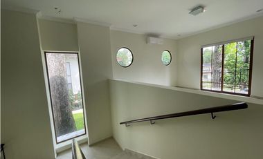 Venta de casa en clayton - Los Senderos de camino de cruces