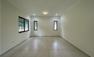 Venta de casa en clayton - Los Senderos de camino de cruces