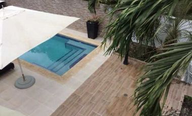 CASA MODERNA EN PH COSTA ESMERALDA