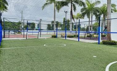 CASA MODERNA EN PH COSTA ESMERALDA