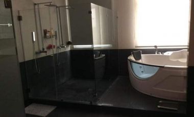 CASA MODERNA EN PH COSTA ESMERALDA