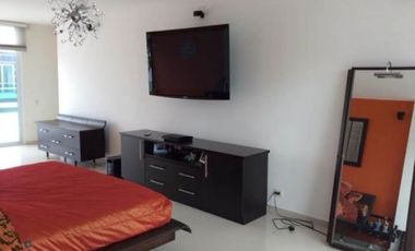 CASA MODERNA EN PH COSTA ESMERALDA