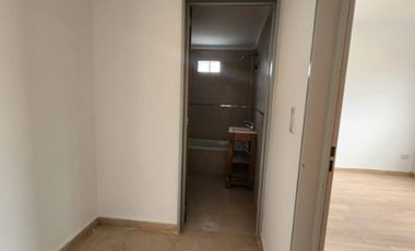 Departamento en venta en Remedios de Escalada Oeste