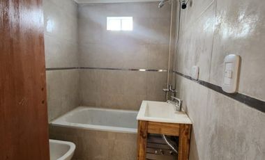 Departamento en venta en Remedios de Escalada Oeste