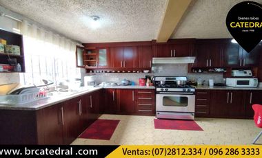 Casa de venta en Av. 24 de mayo – código:20331