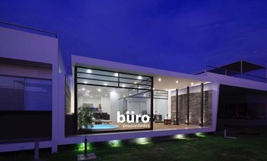 PRECIOSA CASA DE PLAYA EN VENTA EN PLAYA GAVIOTAS, ASIA