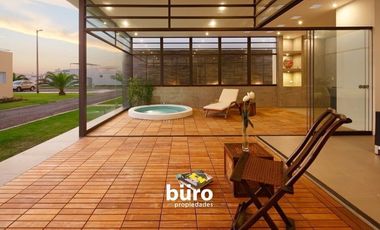 PRECIOSA CASA DE PLAYA EN VENTA EN PLAYA GAVIOTAS, ASIA