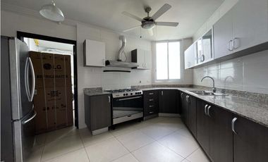 APARTAMENTO EN COSTA DEL ESTE LINEA BLANCA  205M2 3 REC COUNTRY CLUB