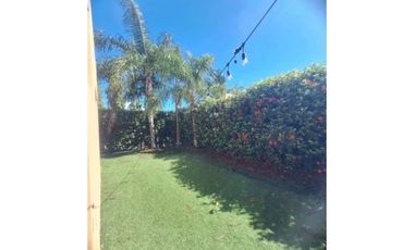 Alquiler/ venta de casa en esquina Chorrera Los Olivos. (LA)