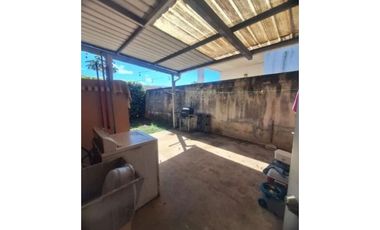 Alquiler/ venta de casa en esquina Chorrera Los Olivos. (LA)