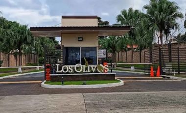 Alquiler/ venta de casa en esquina Chorrera Los Olivos. (LA)