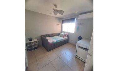 Alquiler/ venta de casa en esquina Chorrera Los Olivos. (LA)