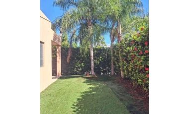 Alquiler/ venta de casa en esquina Chorrera Los Olivos. (LA)