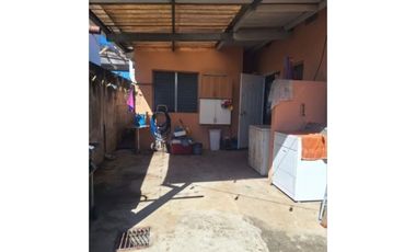 Alquiler/ venta de casa en esquina Chorrera Los Olivos. (LA)