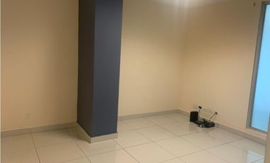 OFICINA / TOP TOWER / CON DIVISIONES  / COSTA DEL ESTE / 74M2