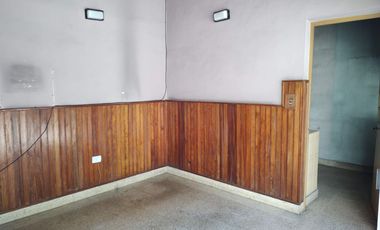 Venta Casa 6 ambientes en Morón Centro