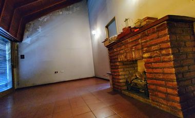 Venta Casa 6 ambientes en Morón Centro