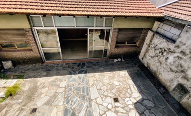 Venta Casa 6 ambientes en Morón Centro