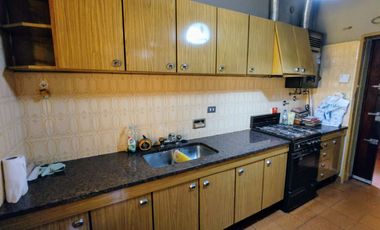 Venta Casa 6 ambientes en Morón Centro