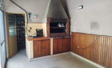 Venta Casa 6 ambientes en Morón Centro