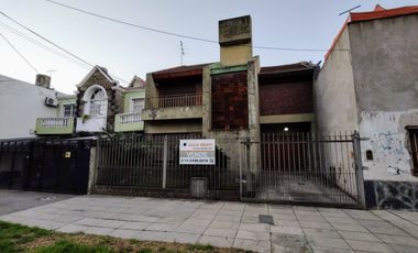 Venta Casa 6 ambientes en Morón Centro