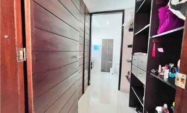 Casa en Venta Barrio  San Vicente en Barranquilla- Cerca al  Centro Comercial Viva