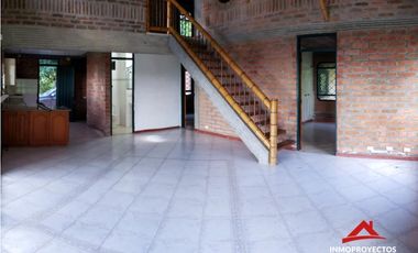 Casa con vista🔥 en condominio, Cerritos, Pereira