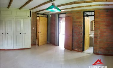 Casa con vista🔥 en condominio, Cerritos, Pereira