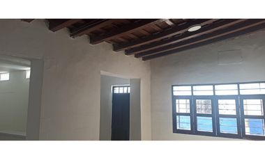 CASA ESQUINERO COMERCIAL 420M2 -  EN CENTRO HISTORICO DE SANTA MARTA
