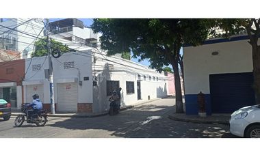 CASA ESQUINERO COMERCIAL 420M2 -  EN CENTRO HISTORICO DE SANTA MARTA